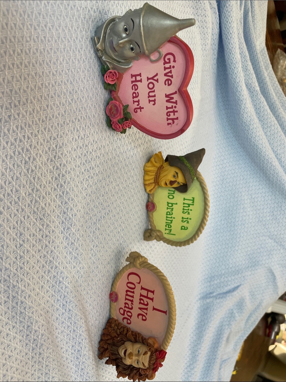 Enesco Wizard of Oz Heart Quote Plaque Trio in Pink, Green, Yellow, Brown